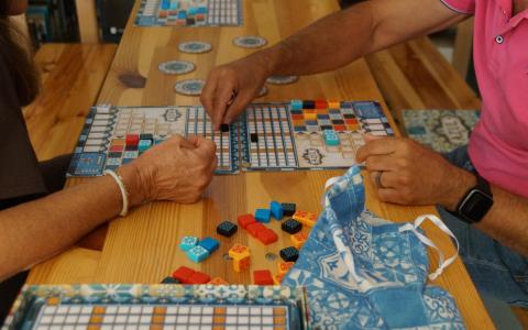 Stadt-Land-spielt in der Stadtbücherei Eferding